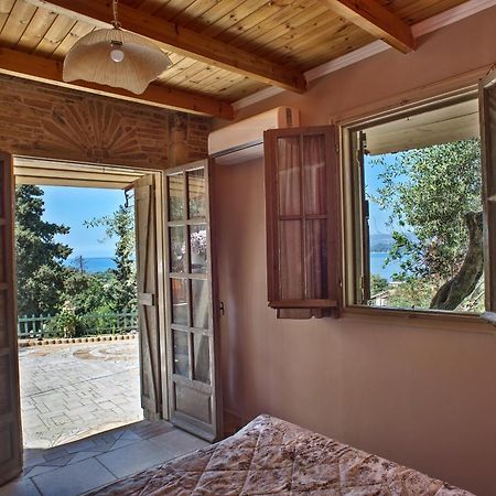 Hara'S View Villa Lassi  Exterior photo